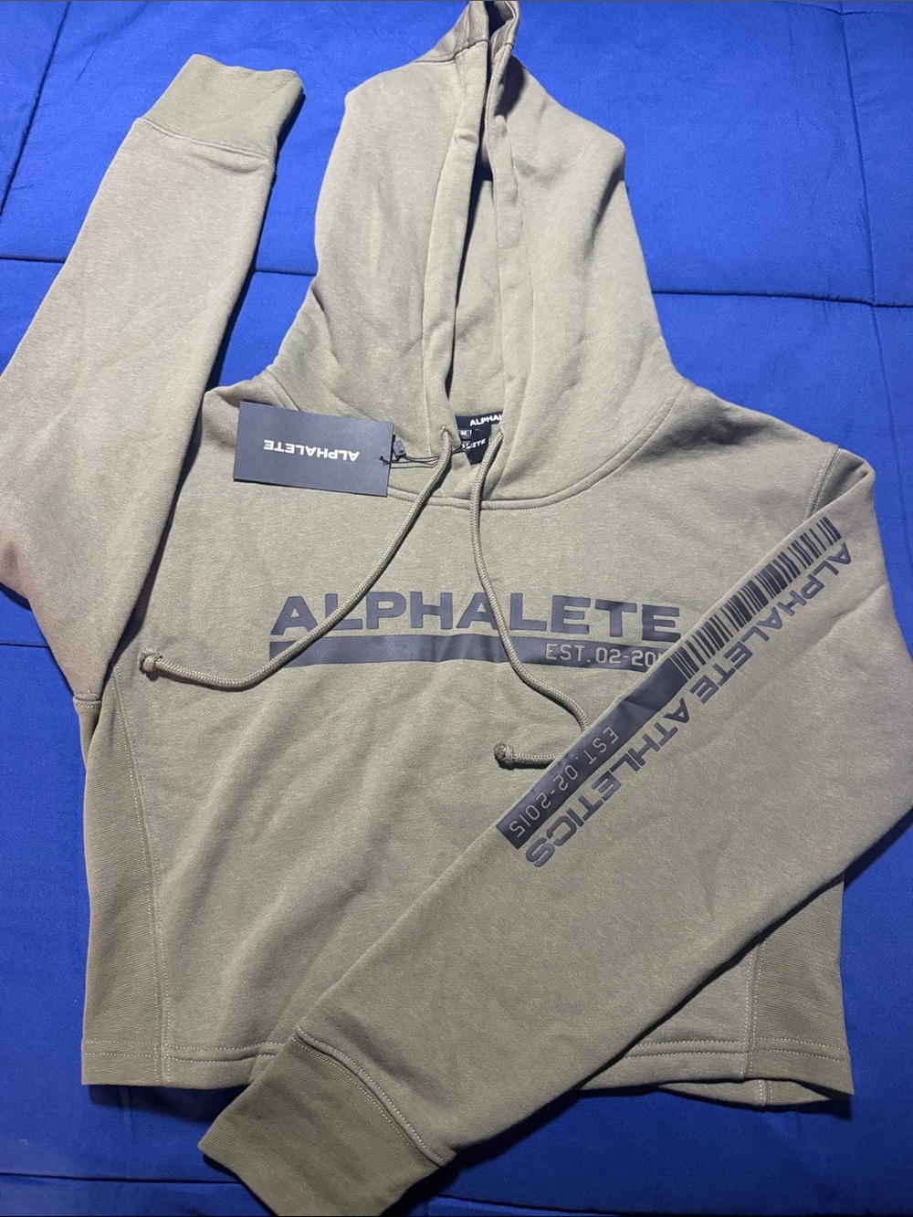 Alphalete women’s Olive Green Logo Pullover Hoodie size M